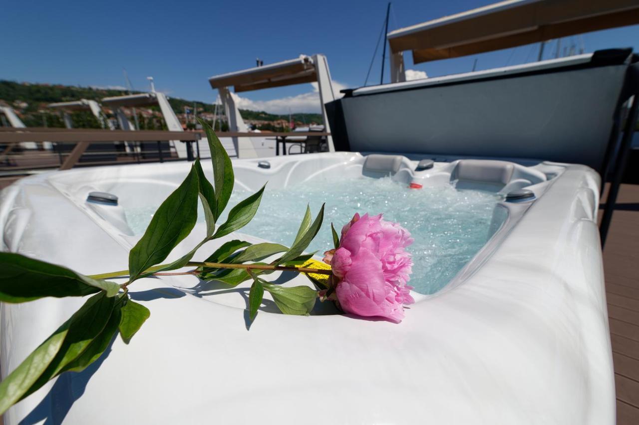 Floating House Marina Royal Villa Portorož Exteriör bild