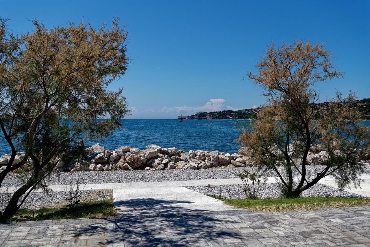Floating House Marina Royal Villa Portorož Exteriör bild
